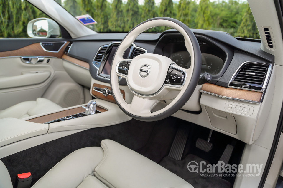 Volvo XC90 Mk2 (2015) Interior