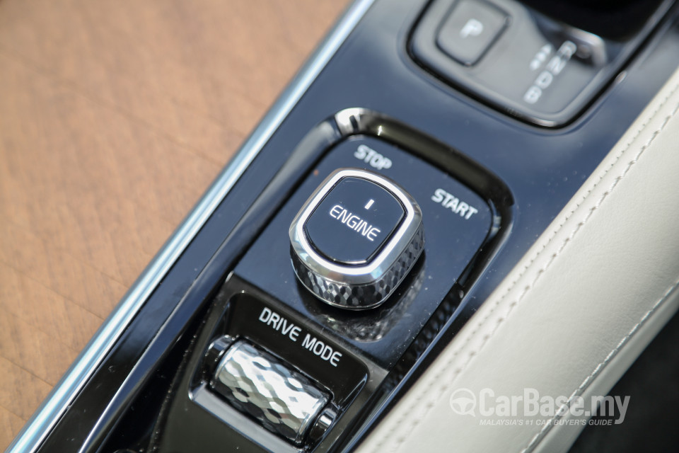 Volvo XC90 Mk2 (2015) Interior