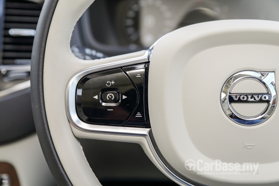 Volvo XC90 Mk2 (2015) Interior
