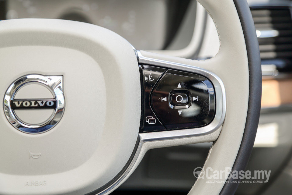 Volvo XC90 Mk2 (2015) Interior
