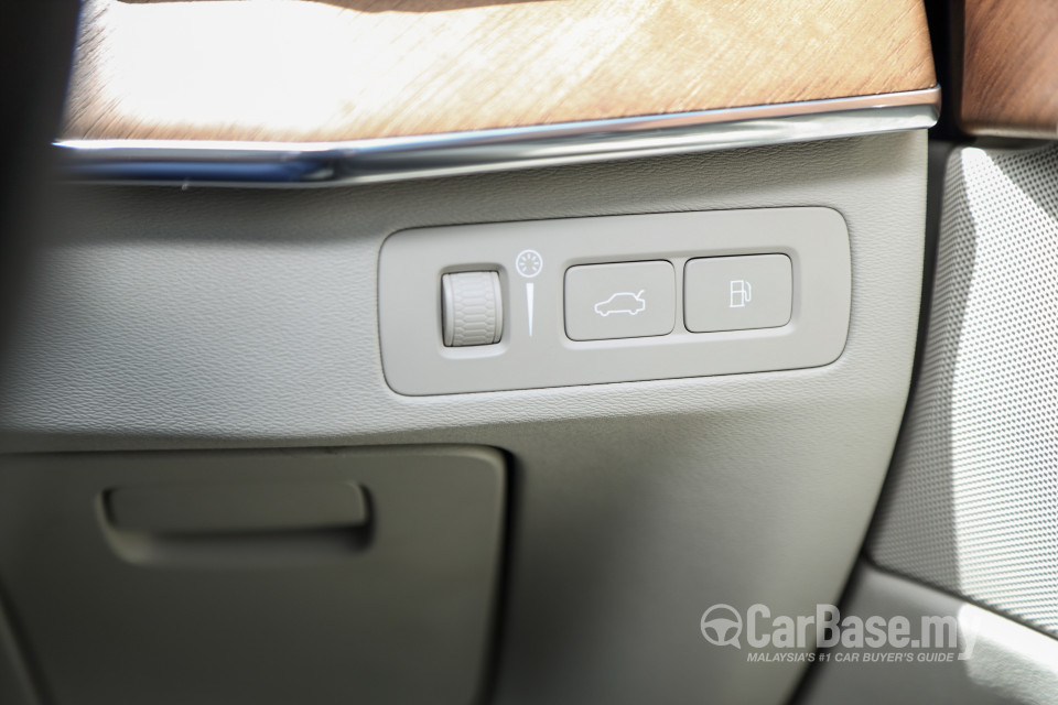 Volvo XC90 Mk2 (2015) Interior