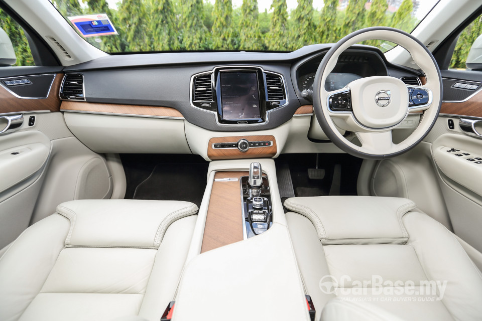 Volvo XC90 Mk2 (2015) Interior