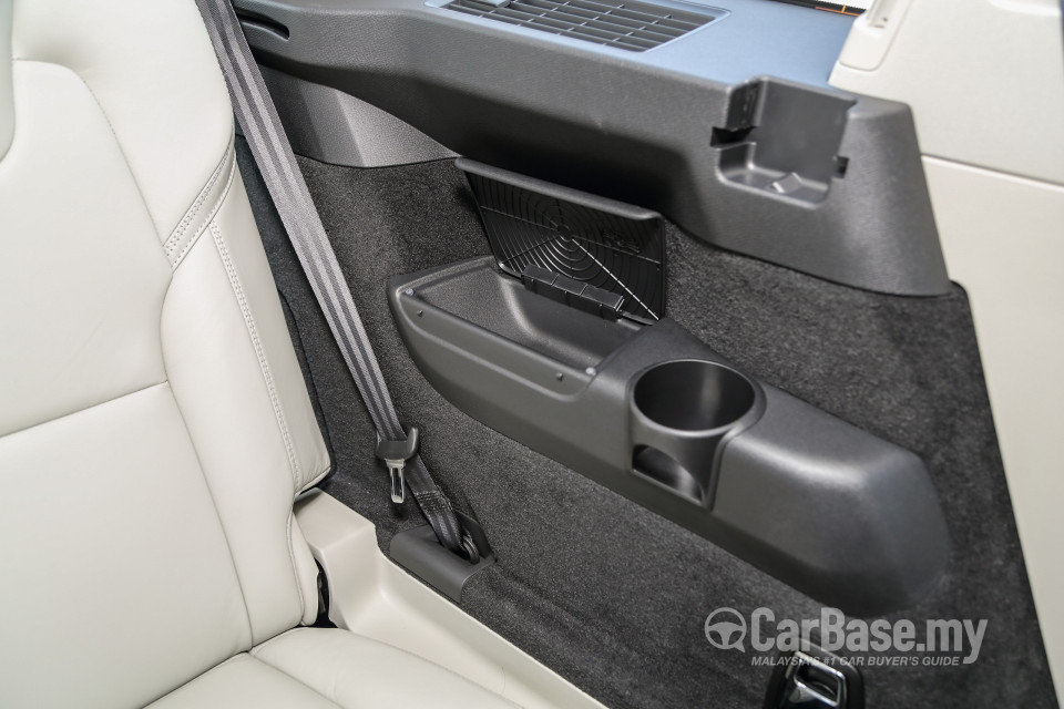Volvo XC90 Mk2 (2015) Interior