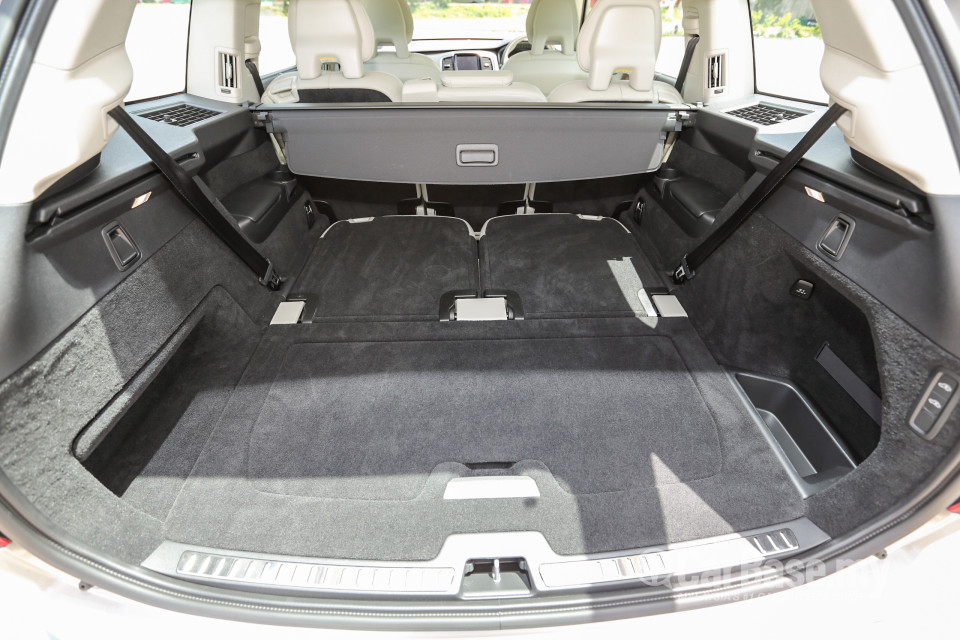 Volvo XC90 Mk2 (2015) Interior