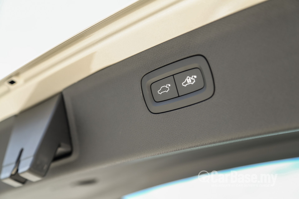 Volvo XC90 Mk2 (2015) Interior