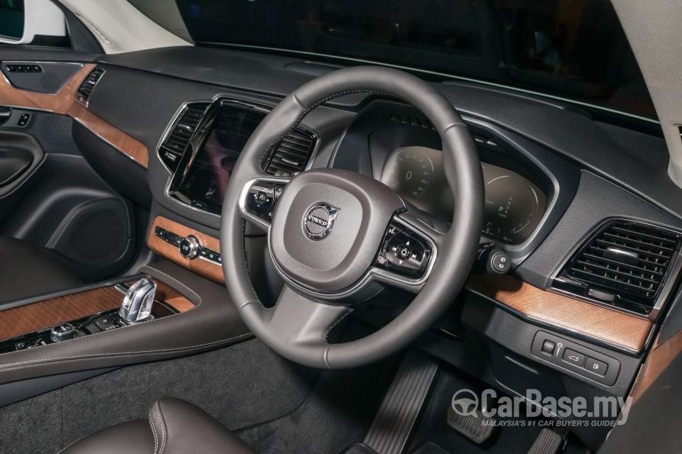 Volvo XC90 Mk2 (2015) Interior