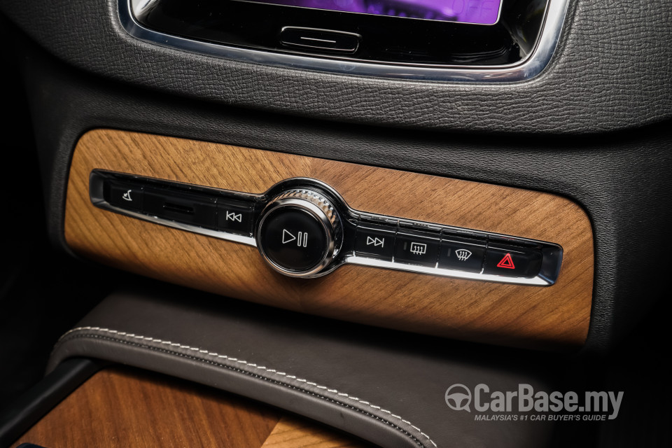 Volvo XC90 Mk2 (2015) Interior