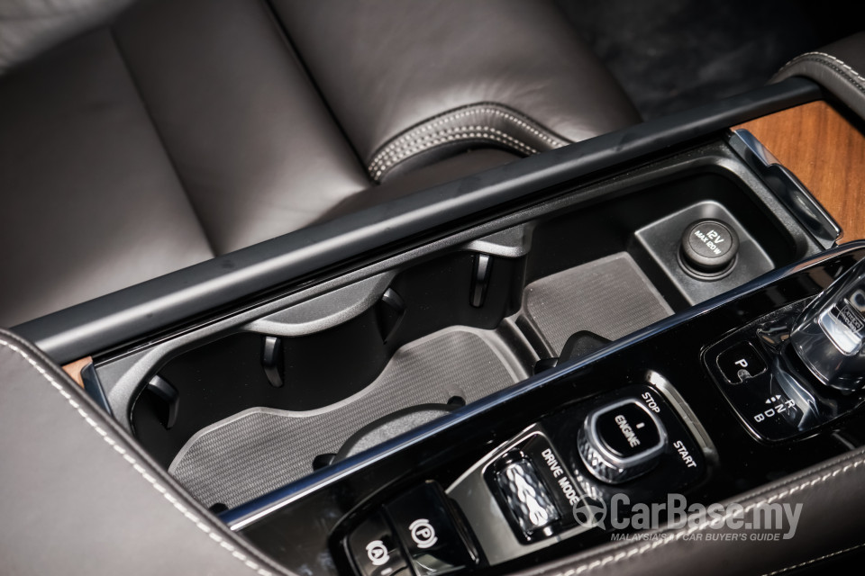 Volvo XC90 Mk2 (2015) Interior