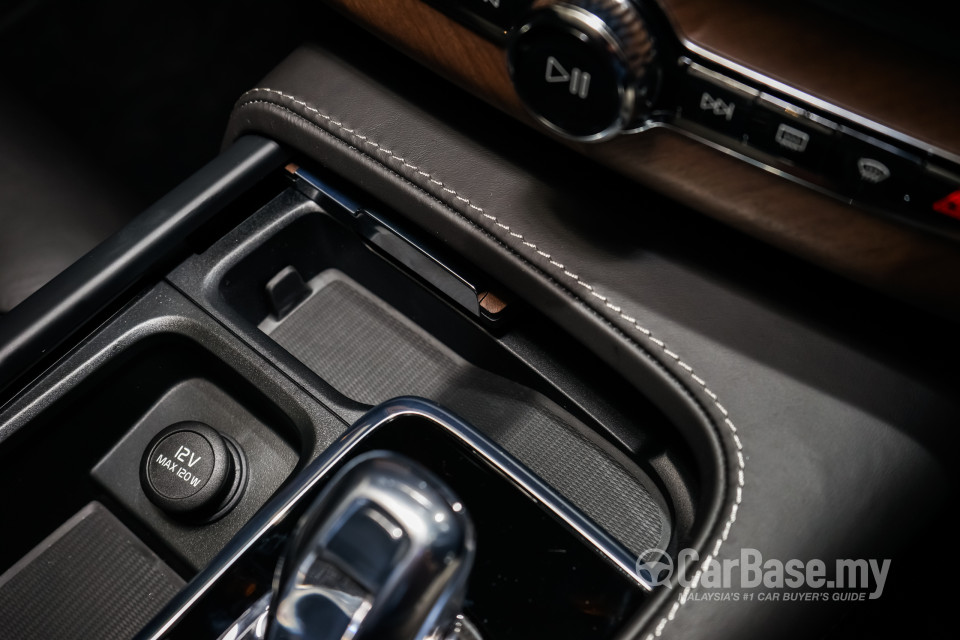 Volvo XC90 Mk2 (2015) Interior