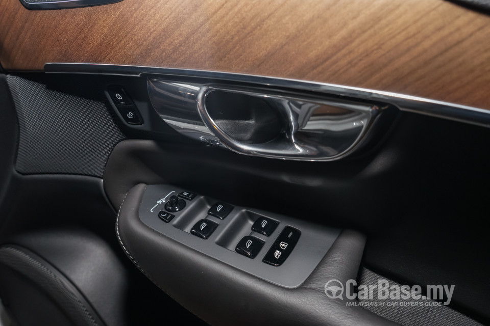 Volvo XC90 Mk2 (2015) Interior