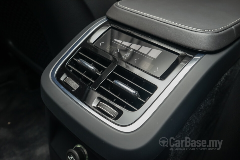 Audi Q5 FY (2019) Interior