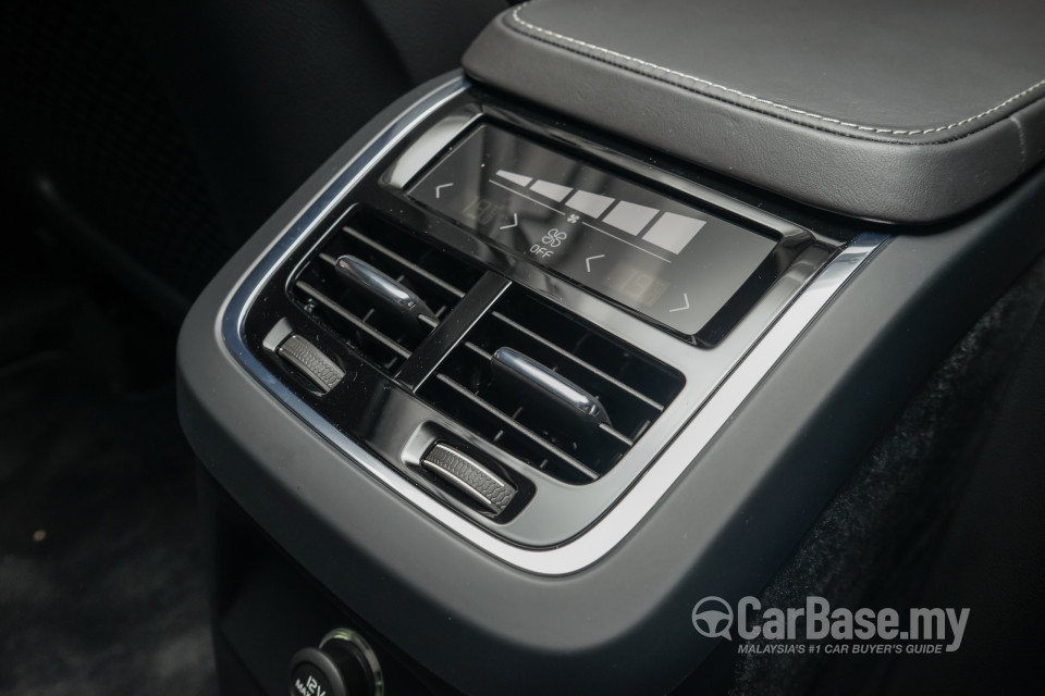 Volvo XC90 Mk2 (2015) Interior