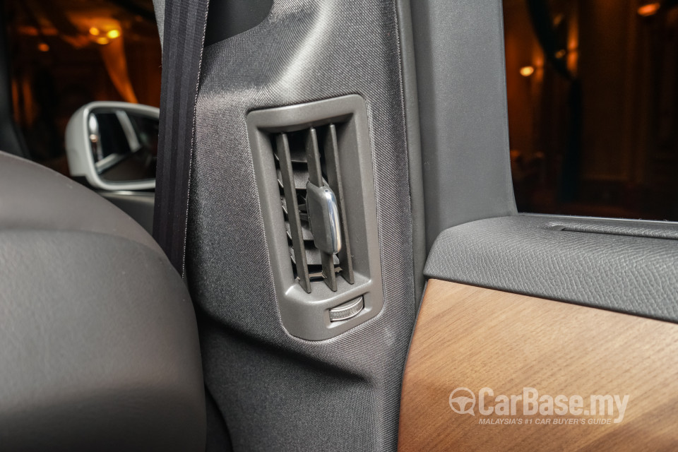 Volvo XC90 Mk2 (2015) Interior