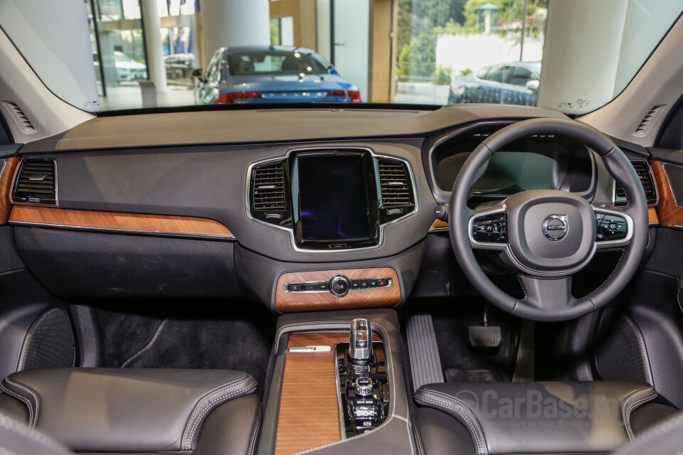 Perodua Aruz D38L (2019) Interior