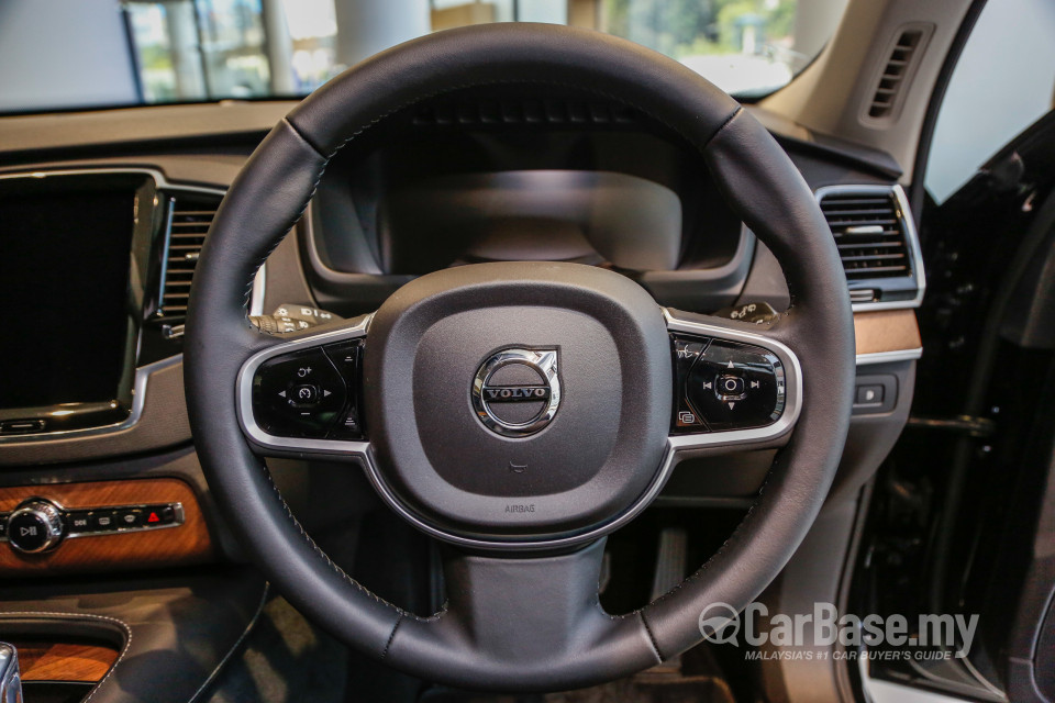 Volvo XC90 Mk2 (2015) Interior