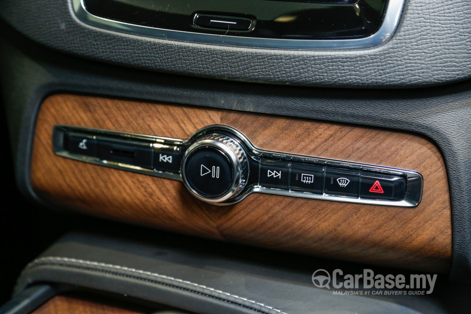 Volvo XC90 Mk2 (2015) Interior