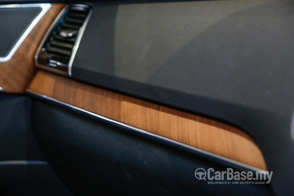 Volvo XC90 Mk2 (2015) Interior