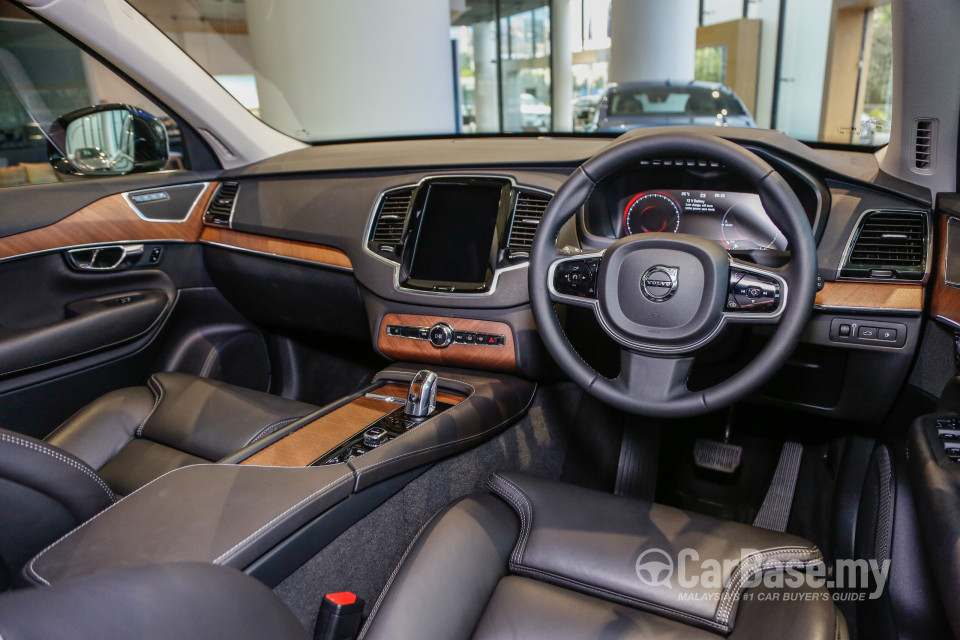 Volvo XC90 Mk2 (2015) Interior