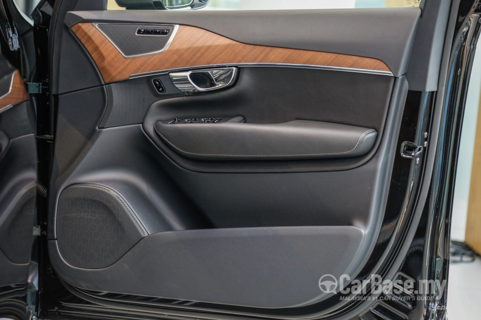 Volvo XC90 Mk2 (2015) Interior
