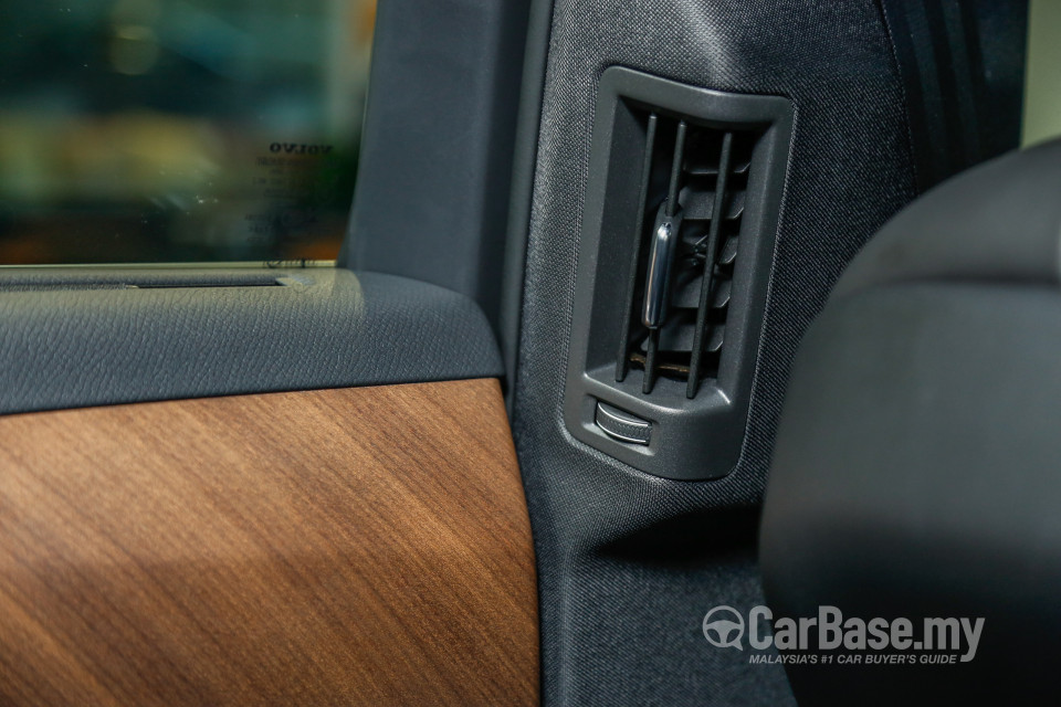 Volvo XC90 Mk2 (2015) Interior