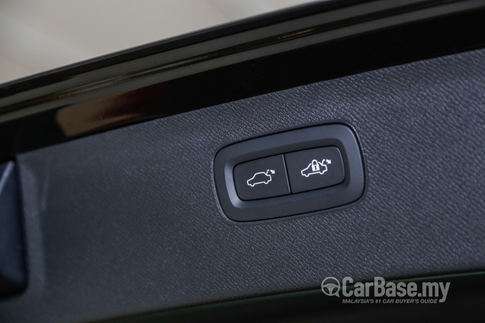 Volvo XC90 Mk2 (2015) Interior