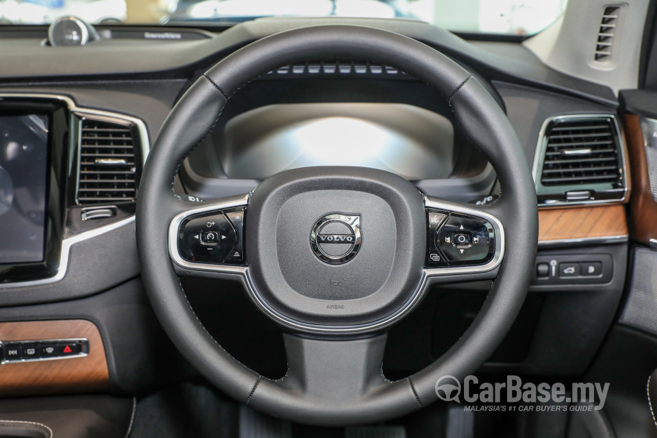 Volvo XC90 Mk2 (2015) Interior