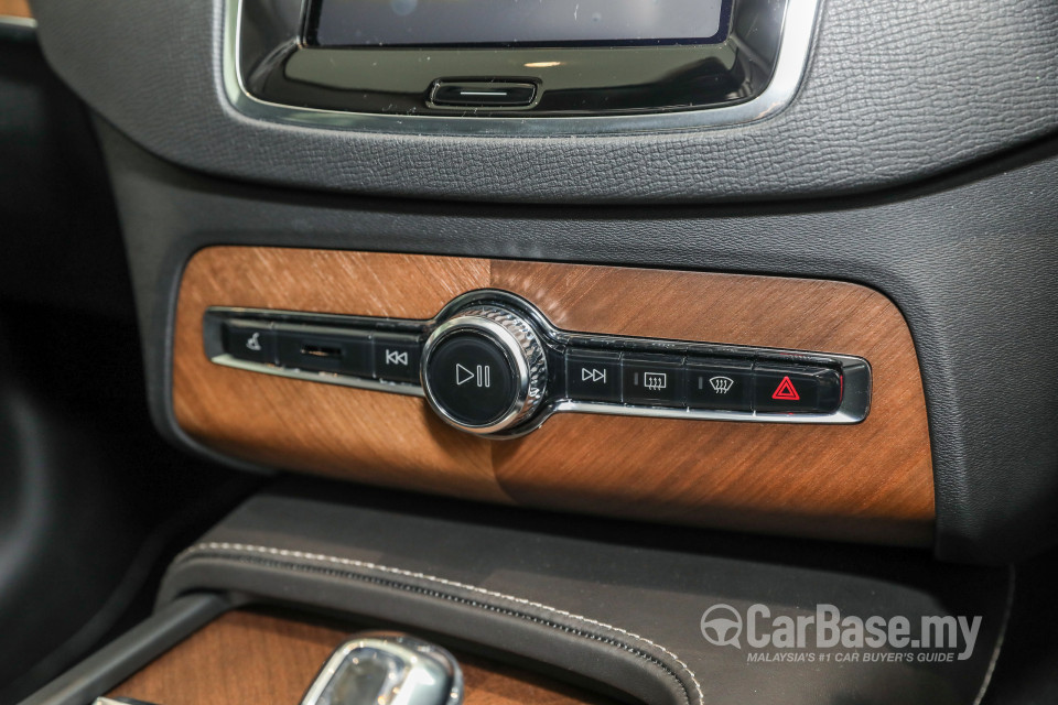Volvo XC90 Mk2 (2015) Interior