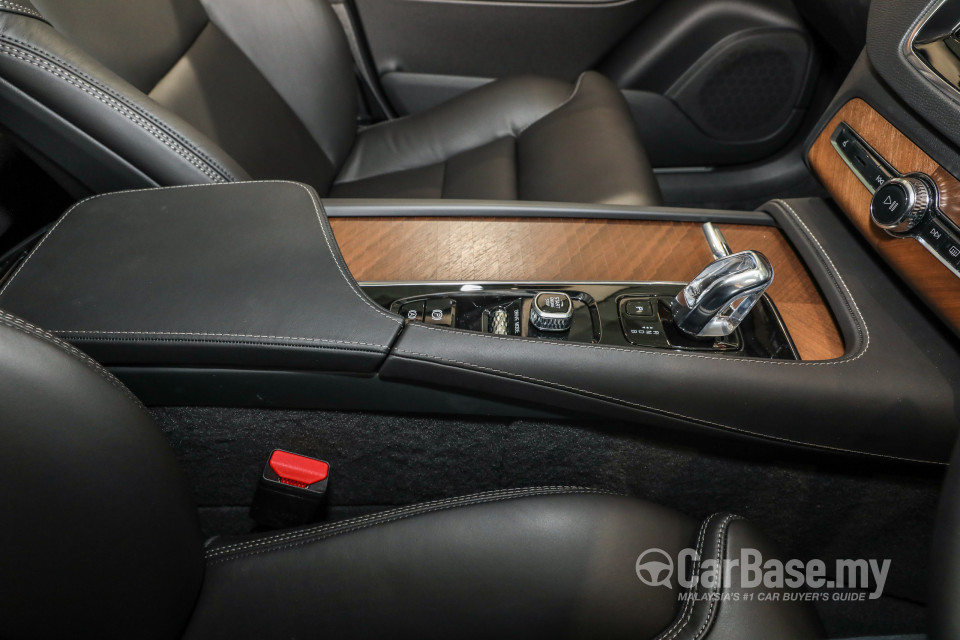 Volvo XC90 Mk2 (2015) Interior