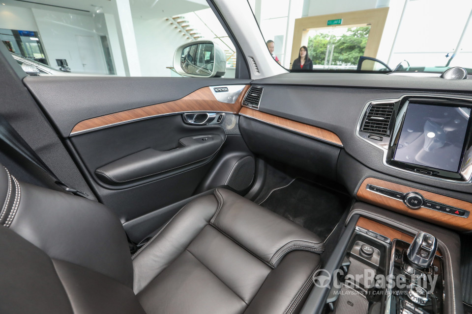 Volvo XC90 Mk2 (2015) Interior