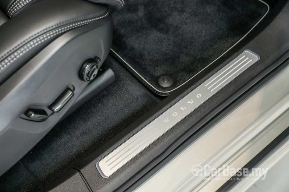 Volvo XC90 Mk2 (2015) Interior