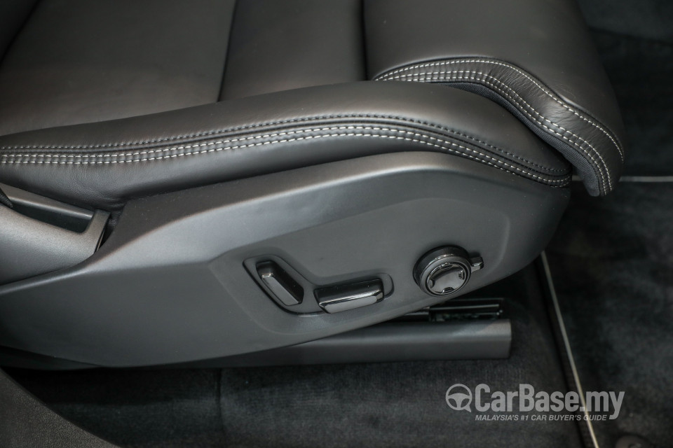 Volvo XC90 Mk2 (2015) Interior