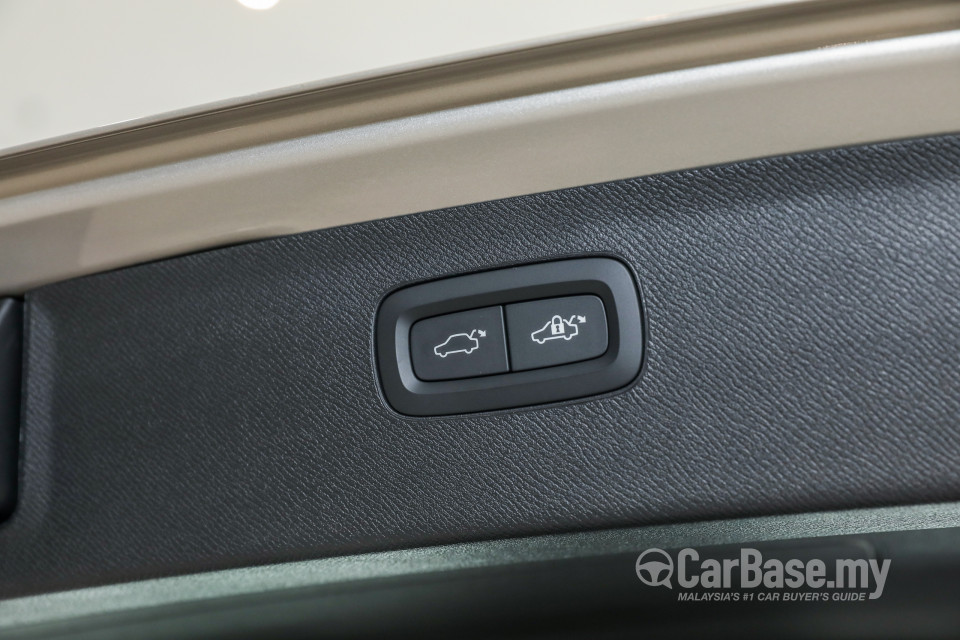 Volvo XC90 Mk2 (2015) Interior