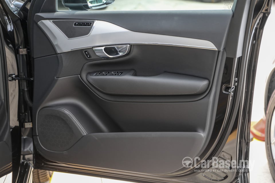 Volvo XC90 Mk2 (2015) Interior