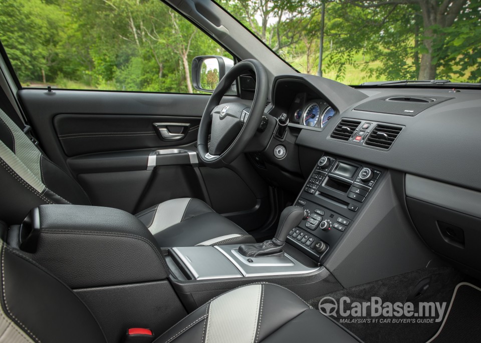 Volvo XC90 Mk1 Facelift (2008) Interior
