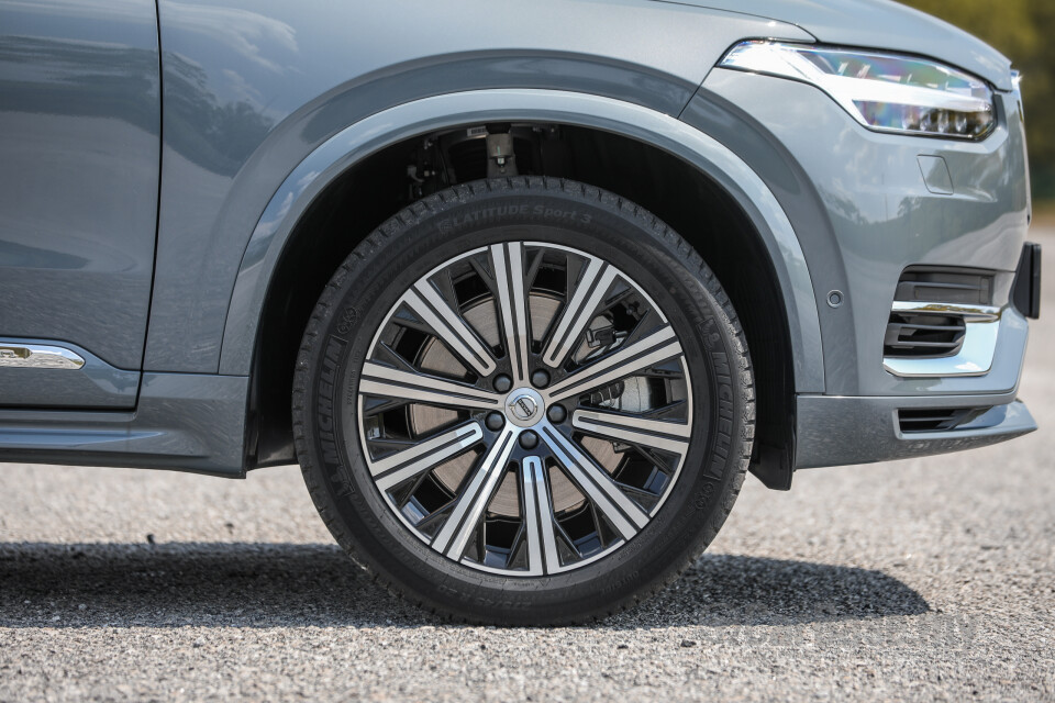 Volvo XC90 Mk2 Facelift (2019) Exterior