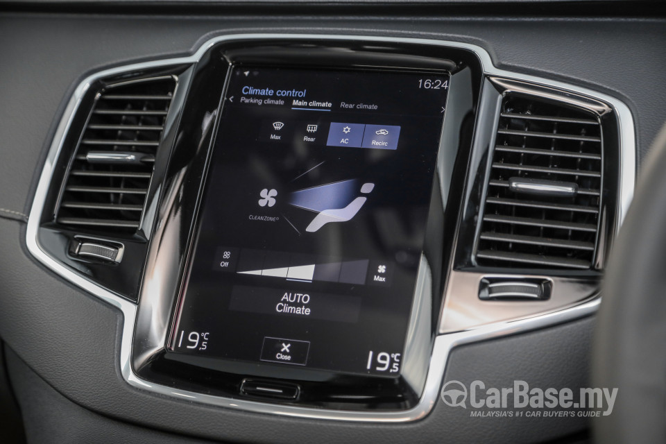 Volvo XC90 Mk2 Facelift (2019) Interior