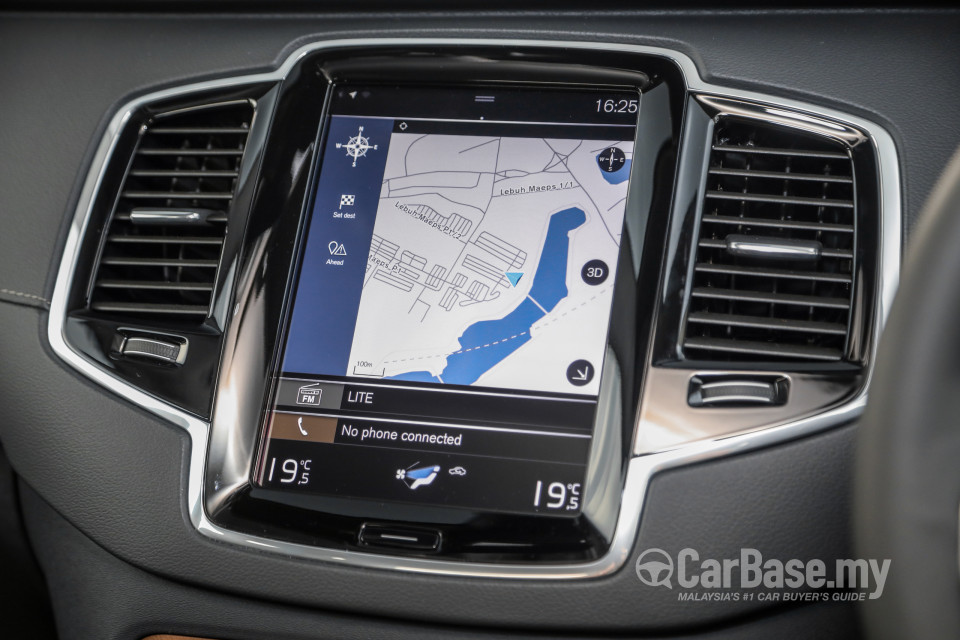 Volvo XC90 Mk2 Facelift (2019) Interior