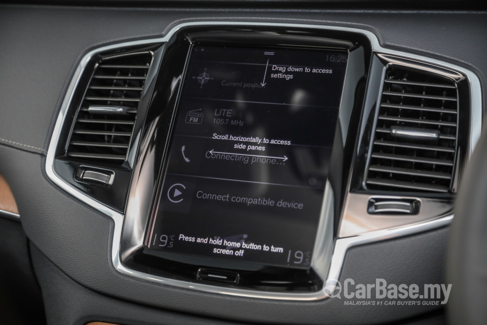 Volvo XC90 Mk2 Facelift (2019) Interior