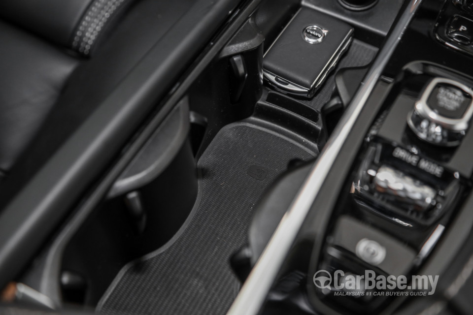 Volvo XC90 Mk2 Facelift (2019) Interior