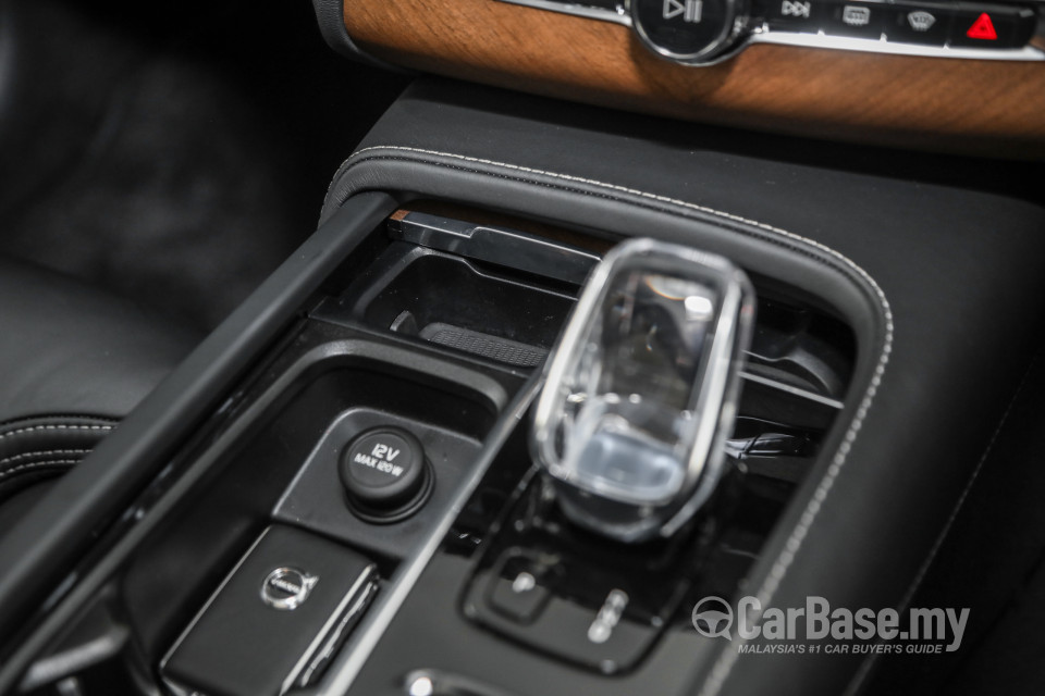 Volvo XC90 Mk2 Facelift (2019) Interior