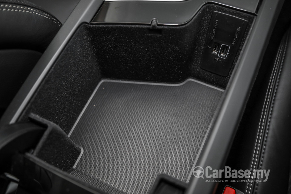 Volvo XC90 Mk2 Facelift (2019) Interior