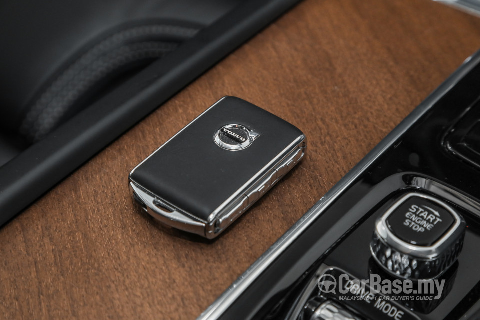 Volvo XC90 Mk2 Facelift (2019) Interior