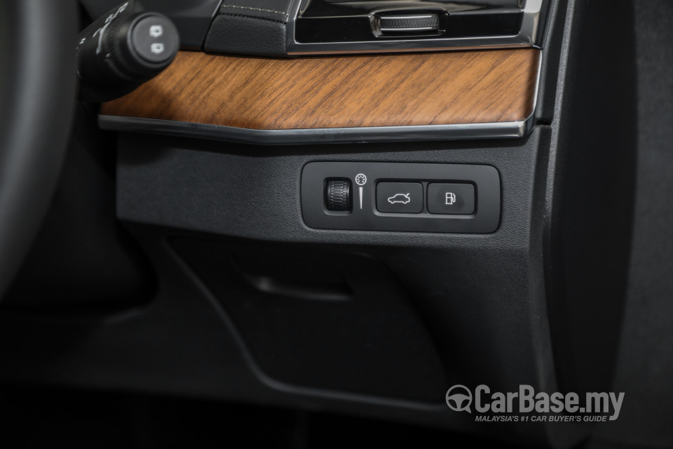 Volvo XC90 Mk2 Facelift (2019) Interior