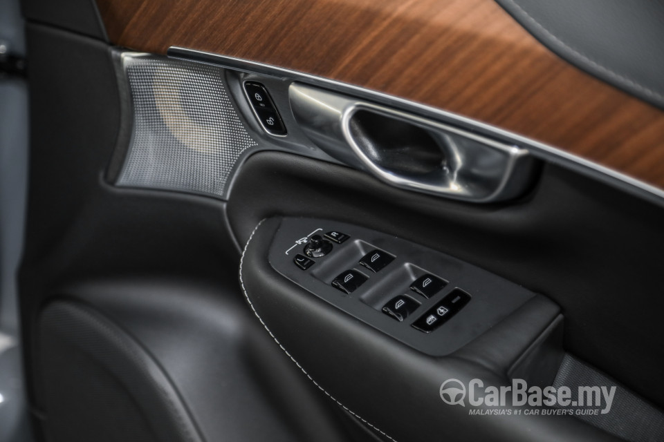 Volvo XC90 Mk2 Facelift (2019) Interior