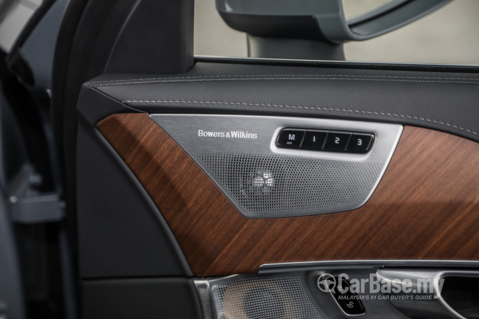 Volvo XC90 Mk2 Facelift (2019) Interior