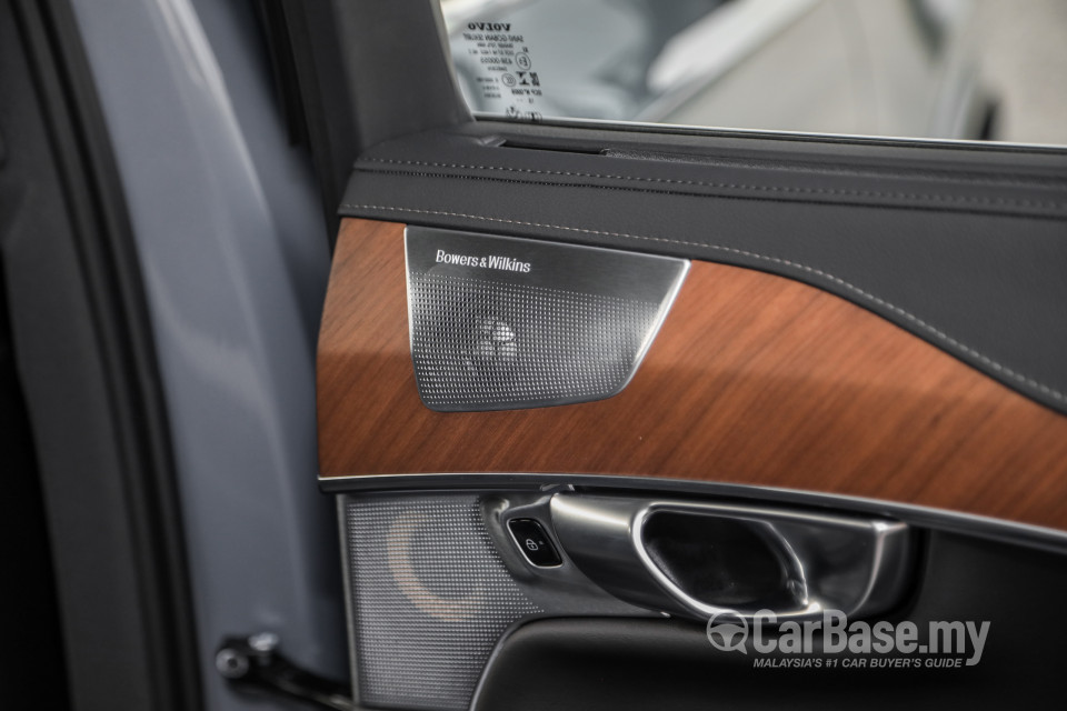 Volvo XC90 Mk2 Facelift (2019) Interior