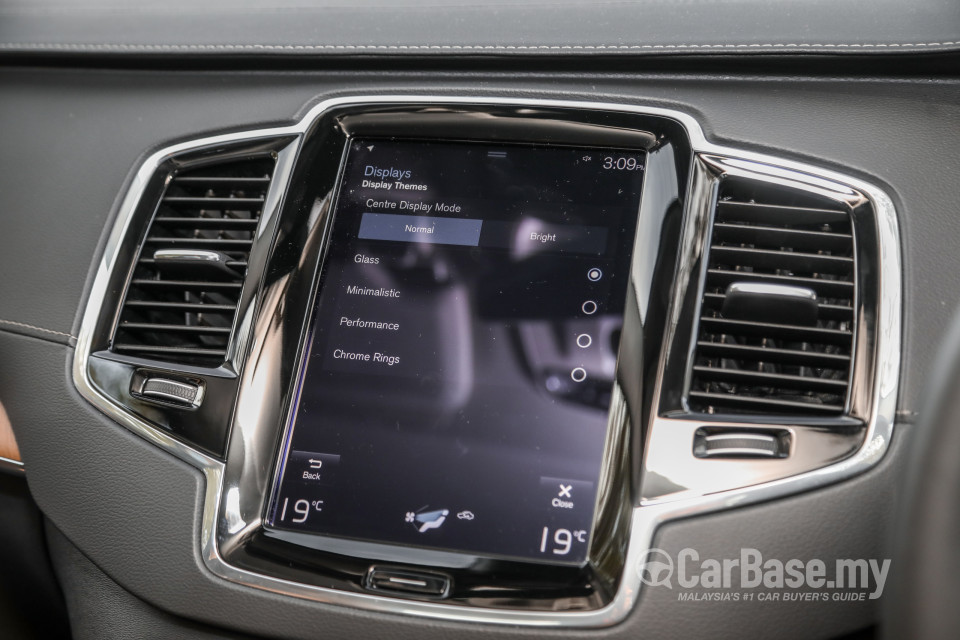 Volvo XC90 Mk2 Facelift (2019) Interior