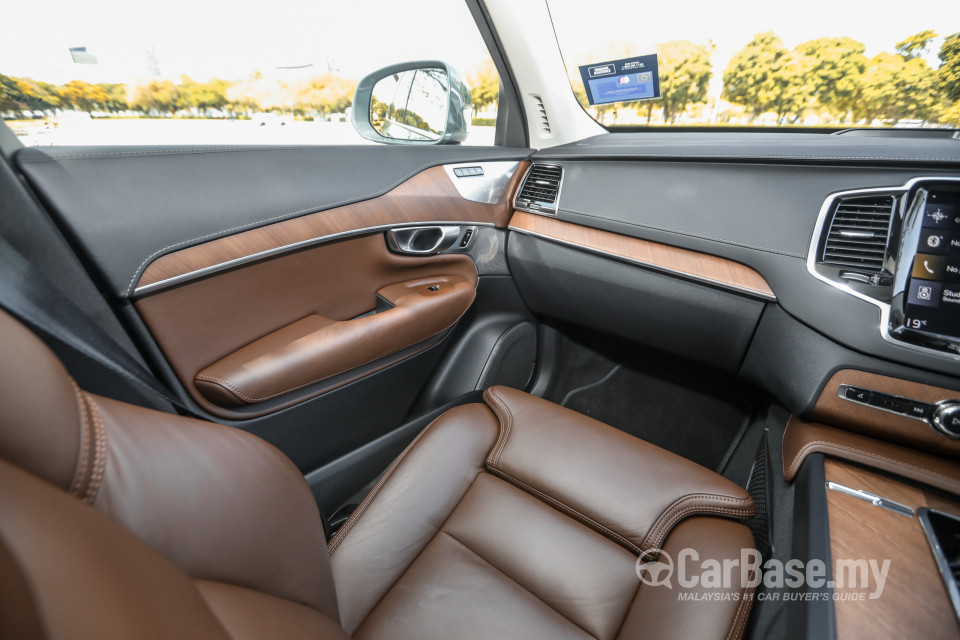 Volvo XC90 Mk2 Facelift (2019) Interior