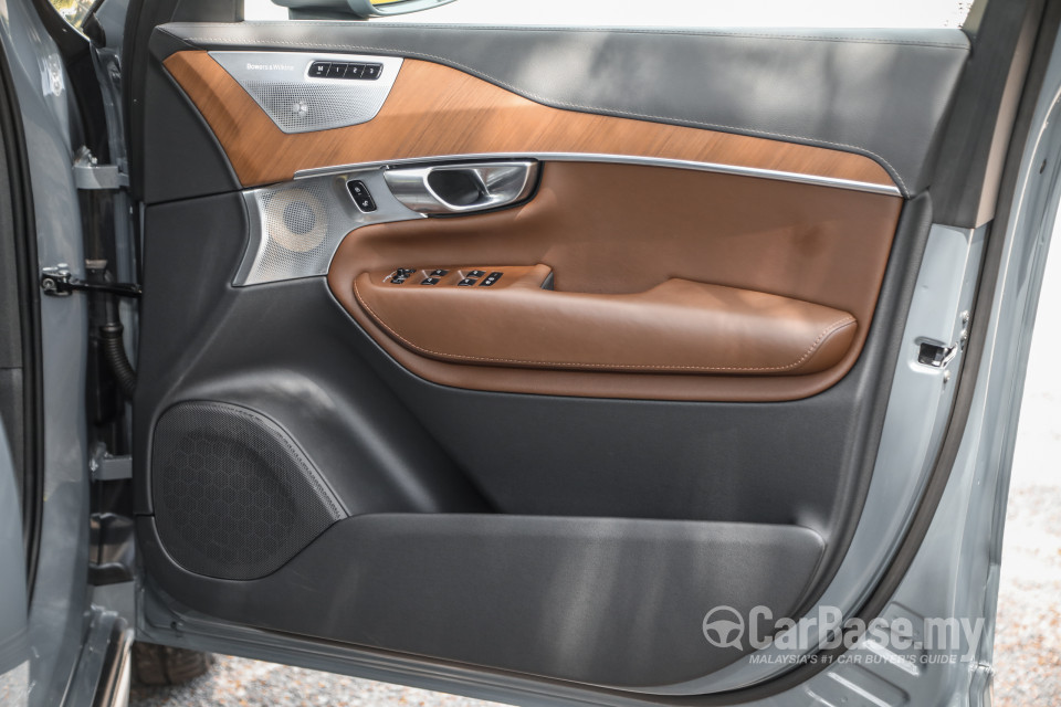 Volvo XC90 Mk2 Facelift (2019) Interior