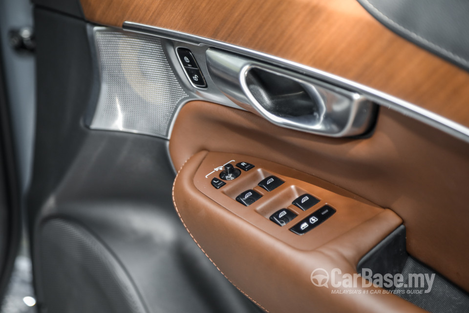 Volvo XC90 Mk2 Facelift (2019) Interior